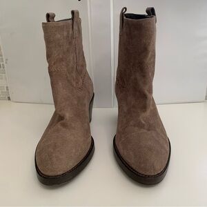 AQUATALIA Taupe Suede Ankle Boots
